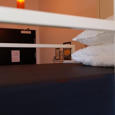 Hostel & Bar De Basis Зволле Экстерьер фото