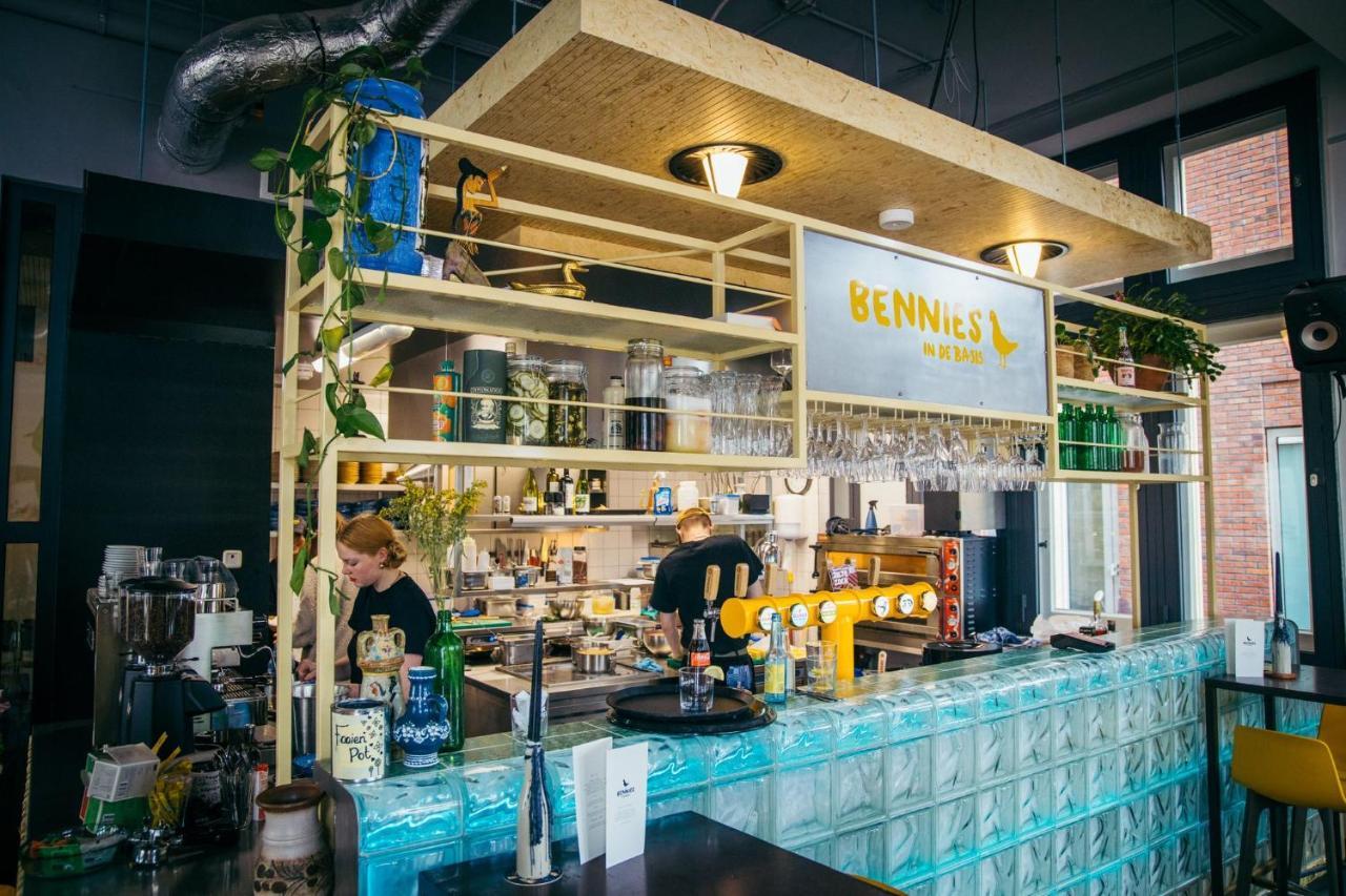 Hostel & Bar De Basis Зволле Экстерьер фото